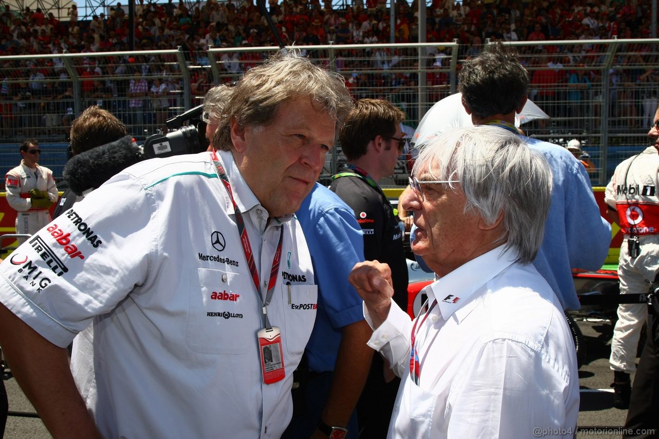 GP EUROPA, 26.06.2011- Gara, Norbert Haug (GER), Motorsport chief  e Bernie Ecclestone (GBR), President e CEO of Formula One Management  