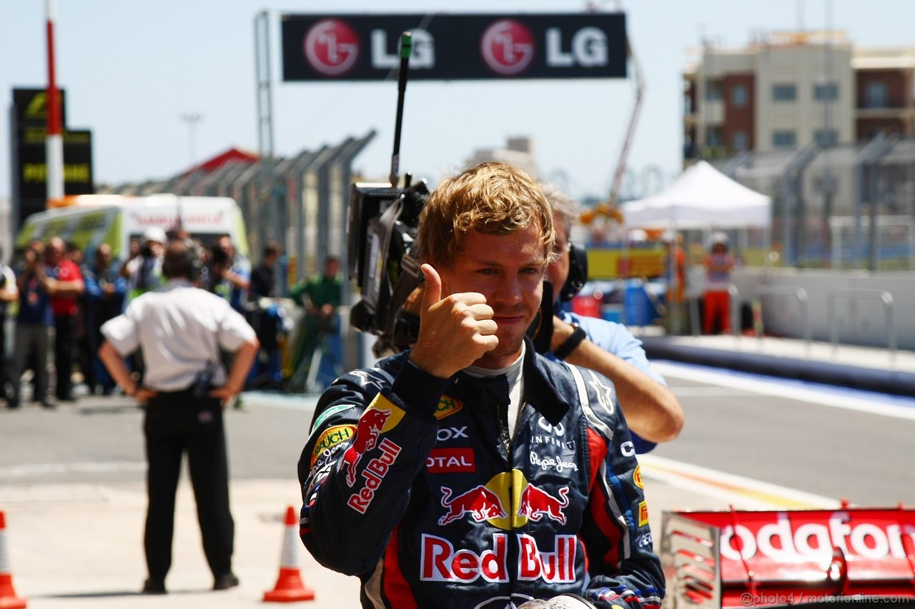 GP EUROPA, 25.06.2011- Qualifiche, Sebastian Vettel (GER), Red Bull Racing, RB7 podium; podio 