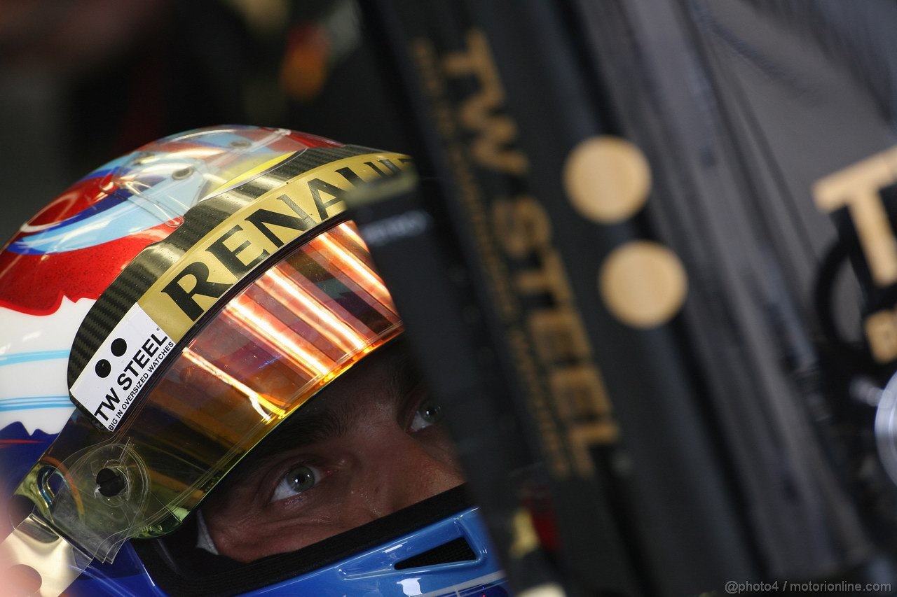 GP EUROPA, 24.06.2011- Prove Libere 2, Venerdi', Vitaly Petrov (RUS), Lotus Renault GP, R31 