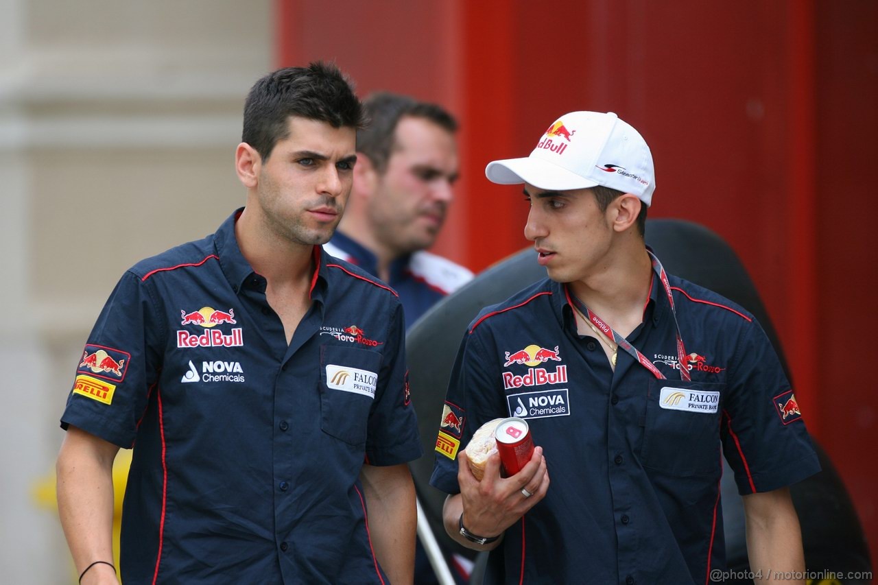 GP EUROPA, 24.06.2011- Jaime Alguersuari (SPA), Scuderia Toro Rosso, STR6 e Sébastien Buemi (SUI), Scuderia Toro Rosso, STR6 