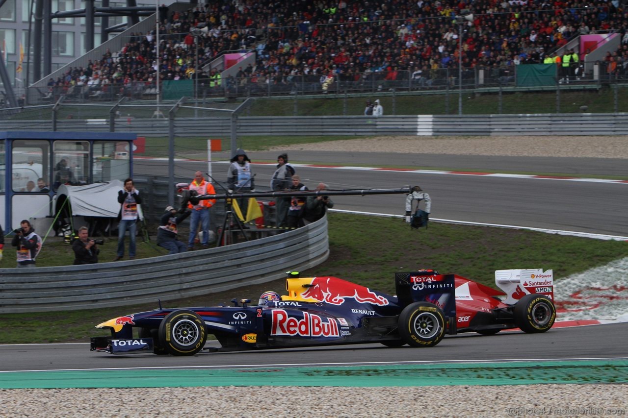 GP GERMANIA, 24.07.2011- Gara, Mark Webber (AUS), Red Bull Racing, RB7 e Fernando Alonso (ESP), Ferrari, F-150 Italia 