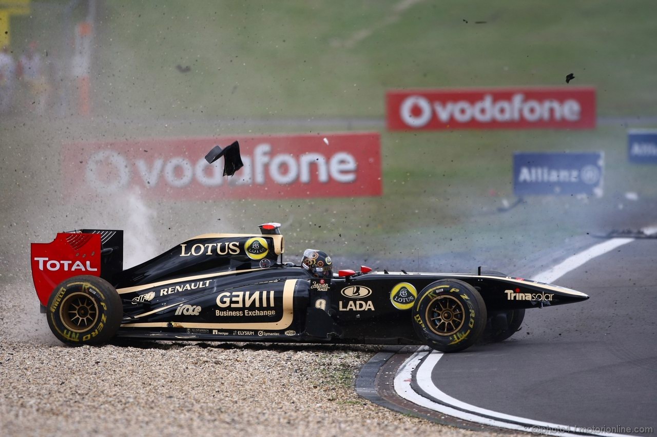 GP GERMANIA, 24.07.2011- Gara, Crash, Nick Heidfeld (GER) Lotus Renault GP R31  