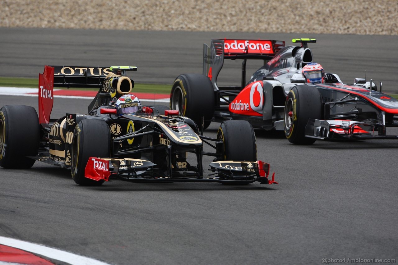 GP GERMANIA, 24.07.2011- Gara, Vitaly Petrov (RUS), Lotus Renault GP, R31 e Jenson Button (GBR), McLaren  Mercedes, MP4-26 