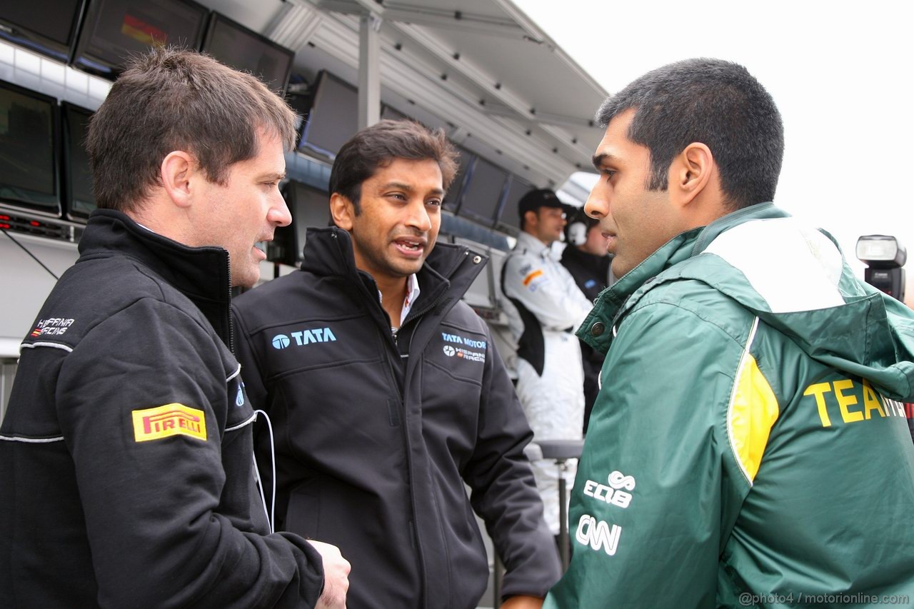 GP GERMANIA, 23.07.2011- Prove Libere 3, Sabato, Narain Karthikeyan (IND), Hispania Racing F1 Team, HRT, Test Driver e Karun Chandhok (IND), Team Lotus, TL11  