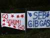 GP GERMANIA, 23.07.2011- Prove Libere 3, Sabato, Fans of Michael Schumacher (GER), Mercedes GP Petronas F1 Team, MGP W02 e Sebastian Vettel (GER), Red Bull Racing, RB7 