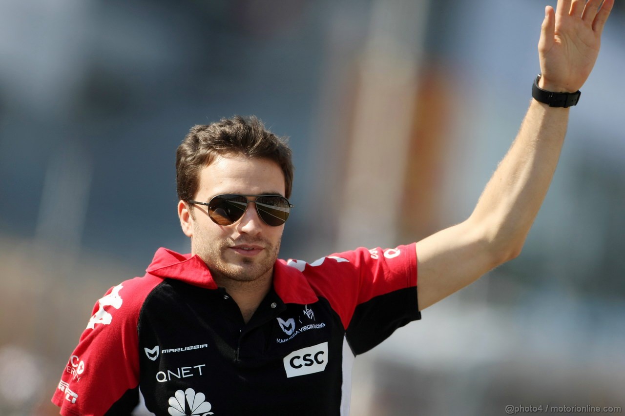 GP GIAPPONE, 09.10.2011- Jerome D'Ambrosio (BEL), Marussia Virgin Racing VR-02 at drivers parade  