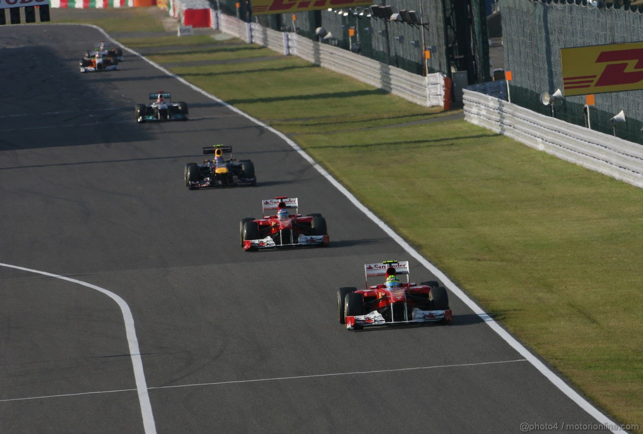 GP GIAPPONE, 09.10.2011- Gara, Felipe Massa (BRA), Ferrari, F-150 Italia davanti a Fernando Alonso (ESP), Ferrari, F-150 Italia