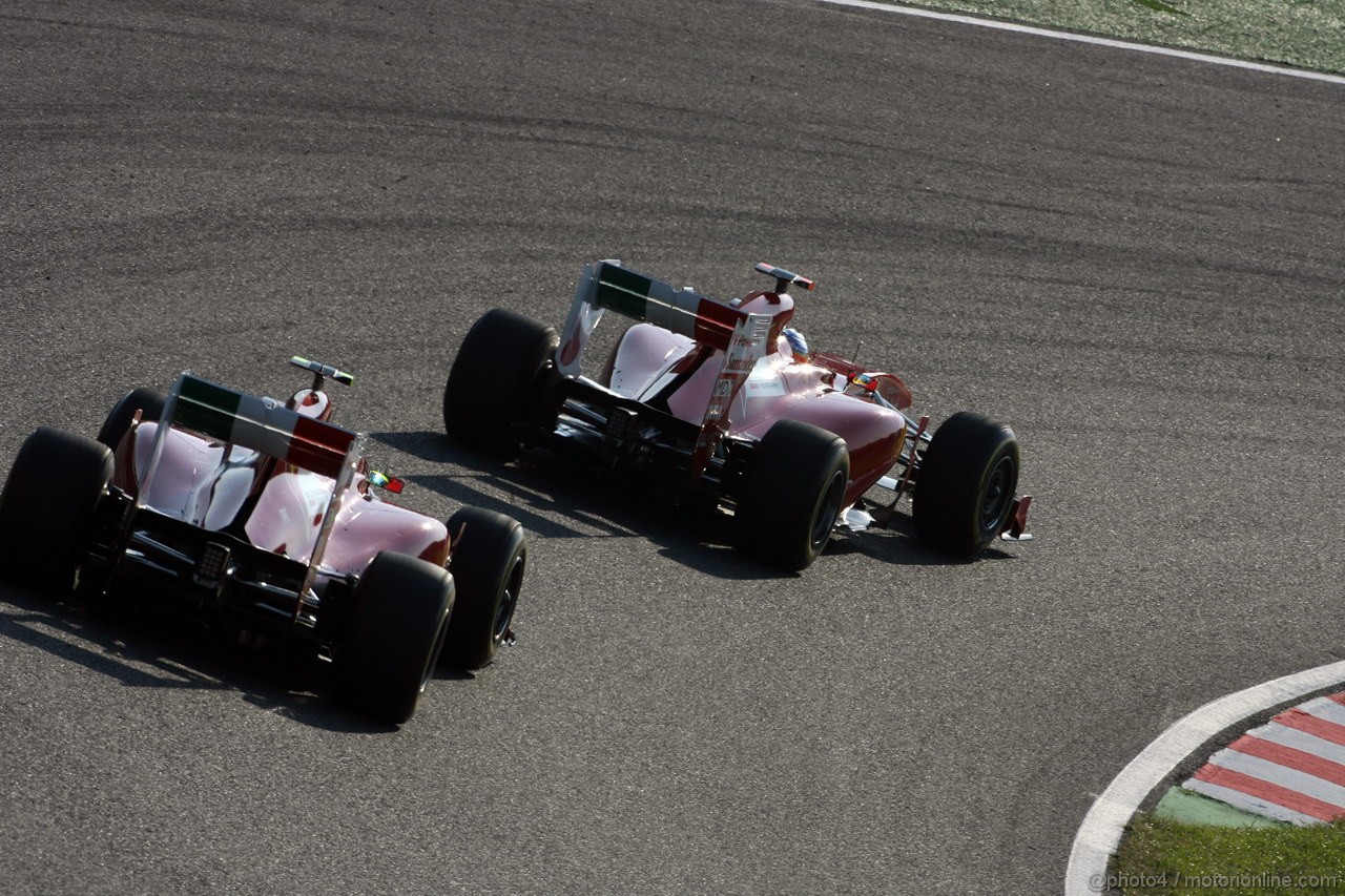 GP GIAPPONE, 09.10.2011- Gara, Felipe Massa (BRA), Ferrari, F-150 Italia e Fernando Alonso (ESP), Ferrari, F-150 Italia