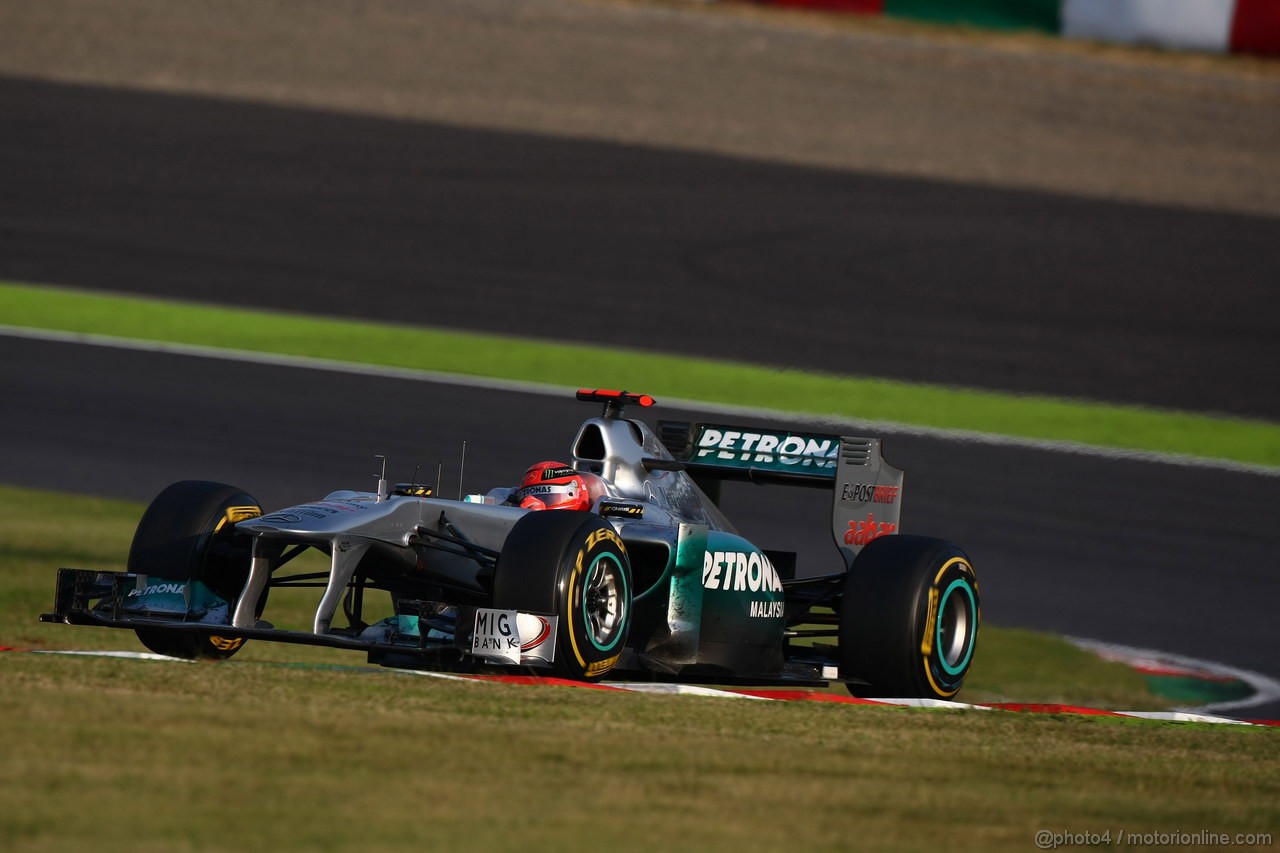 GP GIAPPONE, 09.10.2011- Gara, Michael Schumacher (GER), Mercedes GP Petronas F1 Team, MGP W02