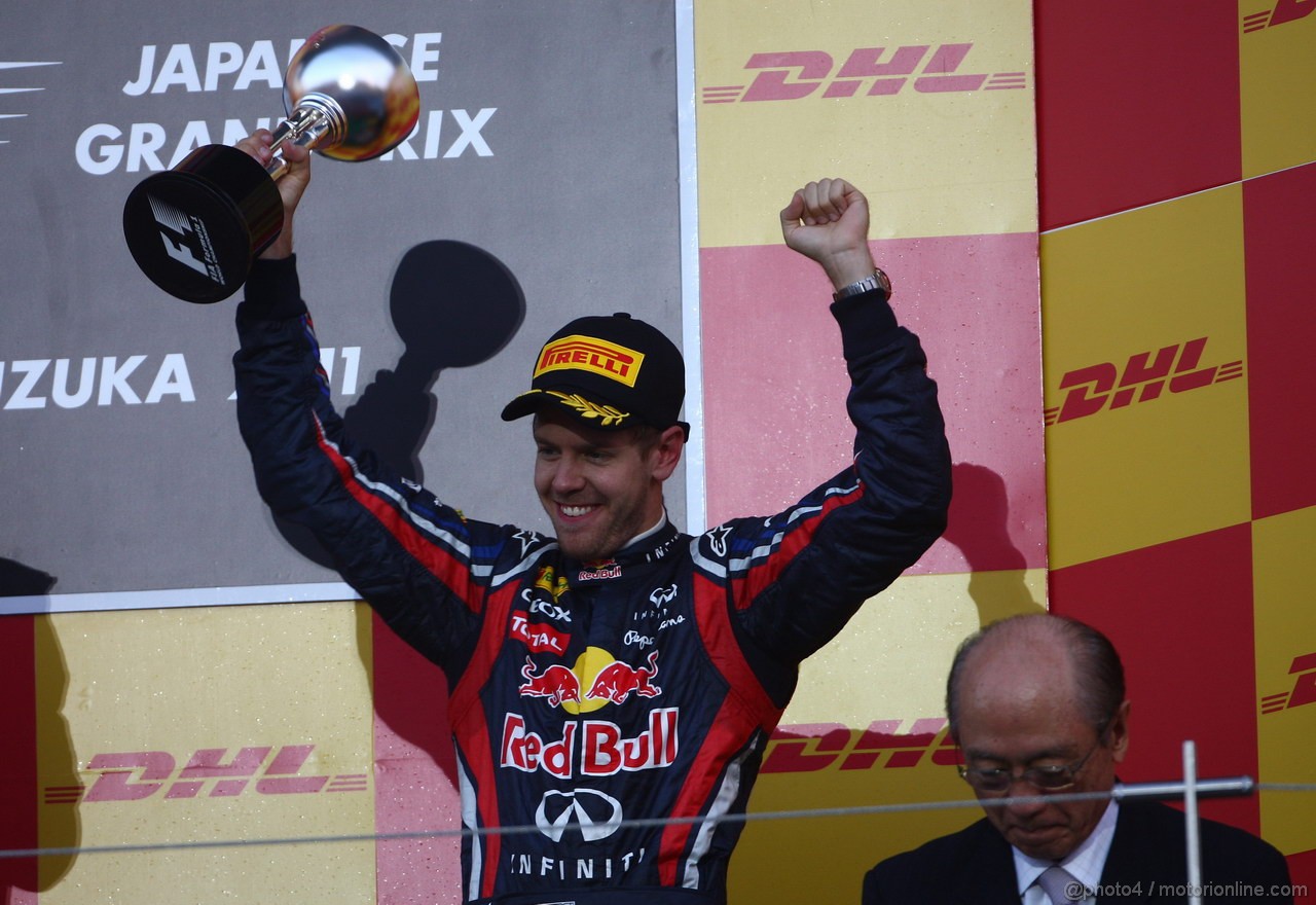 GP GIAPPONE, 09.10.2011- Gara, Sebastian Vettel (GER), Red Bull Racing, RB7 2011 F1 Champion e terzo in the race