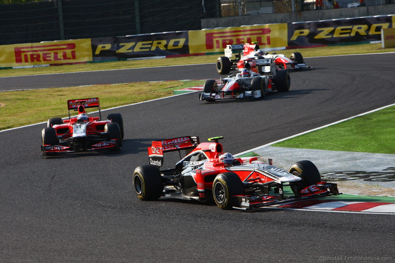 GP GIAPPONE, 09.10.2011- Gara, Jerome D'Ambrosio (BEL), Marussia Virgin Racing VR-02 davanti a Timo Glock (GER), Marussia Virgin Racing VR-02
