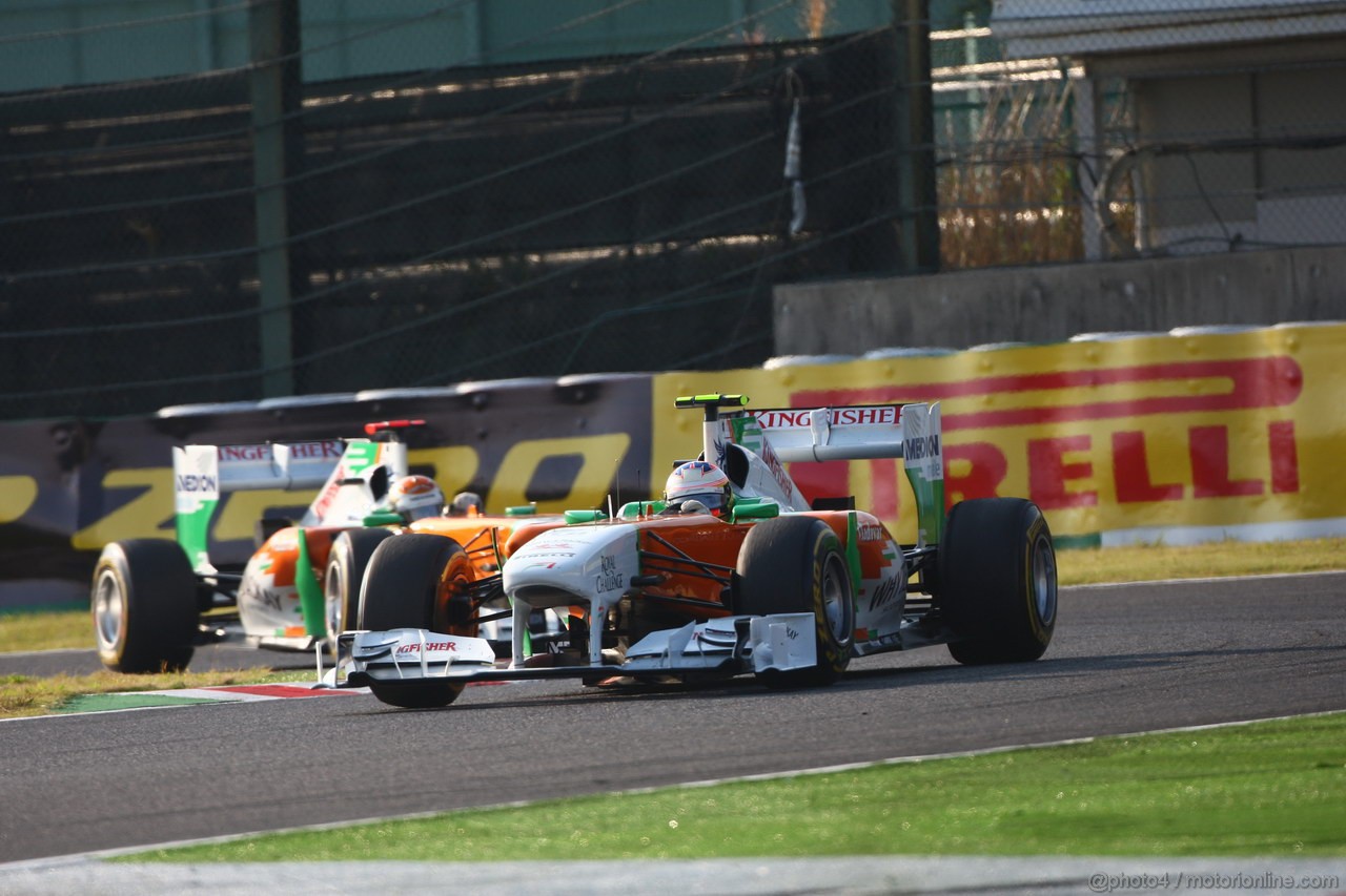 GP GIAPPONE, 09.10.2011- Gara, Paul di Resta (GBR) Force India VJM04 davanti a Adrian Sutil (GER), Force India F1 Team, VJM04