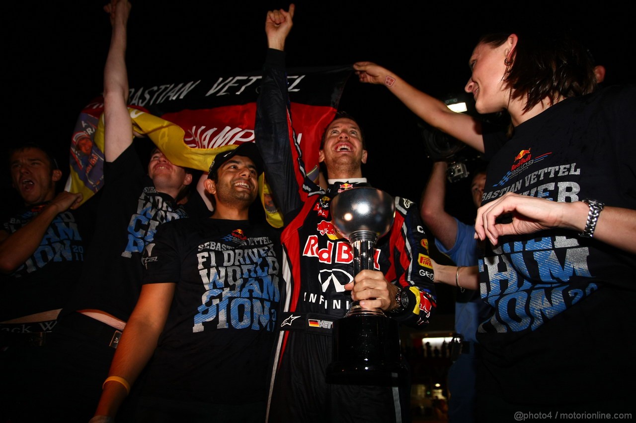 GP GIAPPONE, 09.10.2011- Sebastian Vettel (GER), celebrates his second World F1 Championship