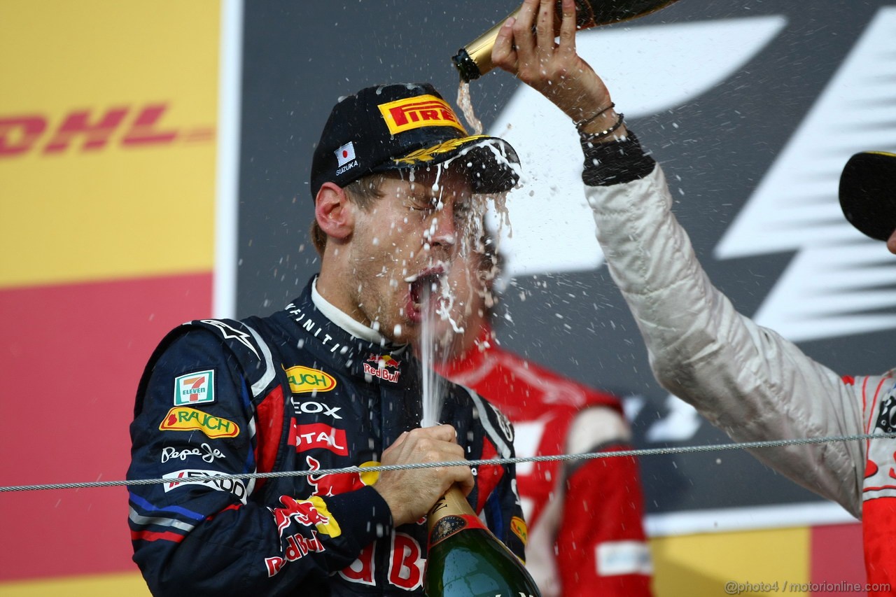 GP GIAPPONE, 09.10.2011- Gara, Sebastian Vettel (GER), Red Bull Racing, RB7 terzo e World F1 Champion
