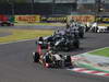 GP GIAPPONE, 09.10.2011- Gara, Bruno Senna (BRA), Lotus Renault GP R31 davanti a Heikki Kovalainen (FIN), Team Lotus, TL11 e Pastor Maldonado (VEN), Williams FW33