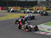 GP GIAPPONE, 09.10.2011- Gara, Vitaly Petrov (RUS), Lotus Renault GP, R31 davanti a Sébastien Buemi (SUI), Scuderia Toro Rosso, STR6