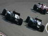 GP GIAPPONE, 09.10.2011- Gara, Vitaly Petrov (RUS), Lotus Renault GP, R31 e Mark Webber (AUS), Red Bull Racing, RB7