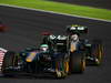 GP GIAPPONE, 09.10.2011- Gara, Heikki Kovalainen (FIN), Team Lotus, TL11 davanti a Jarno Trulli (ITA), Team Lotus, TL11