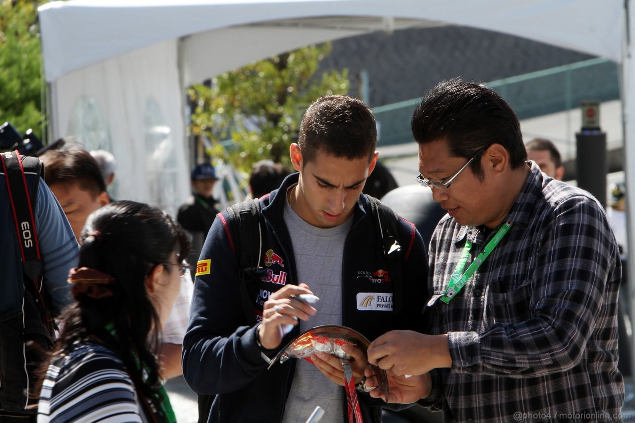 GP GIAPPONE, 06.10.2011- S�bastien Buemi (SUI), Scuderia Toro Rosso, STR6 