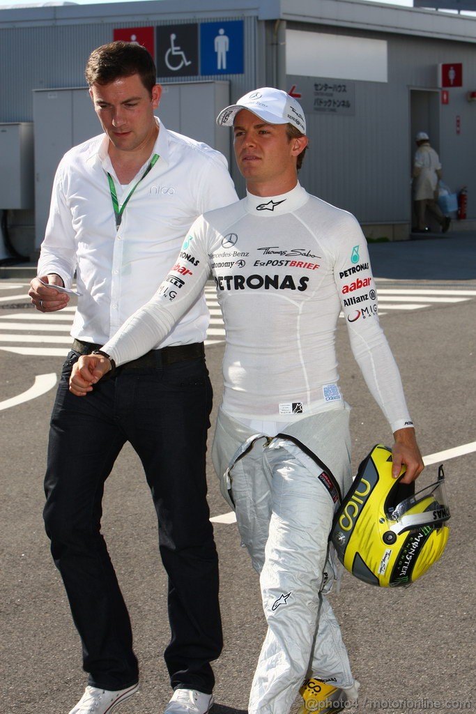 GP GIAPPONE, 06.10.2011- Nico Rosberg (GER), Mercedes GP Petronas F1 Team, MGP W02 