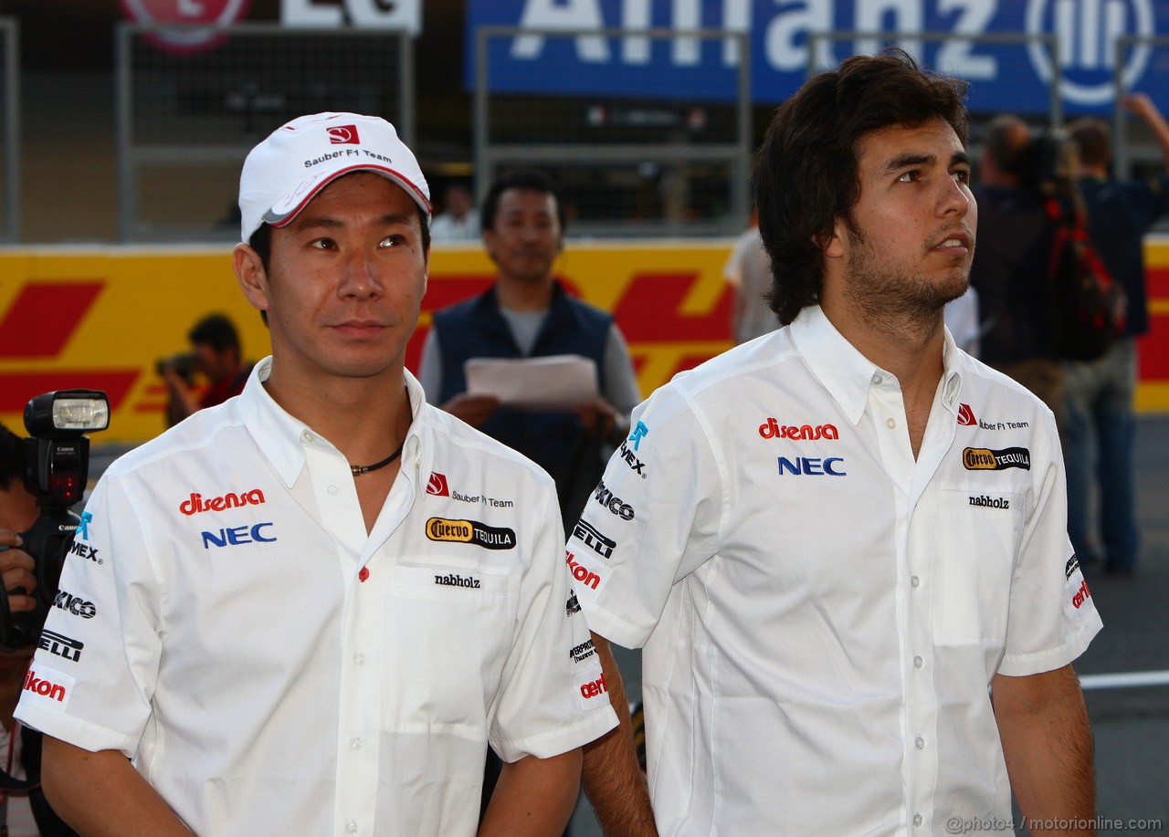 GP GIAPPONE, 06.10.2011- Kamui Kobayashi (JAP), Sauber F1 Team C30 e Sergio P�rez (MEX), Sauber F1 Team C30 
