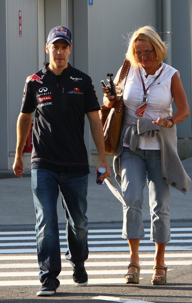 GP GIAPPONE, 06.10.2011- Sebastian Vettel (GER), Red Bull Racing, RB7 