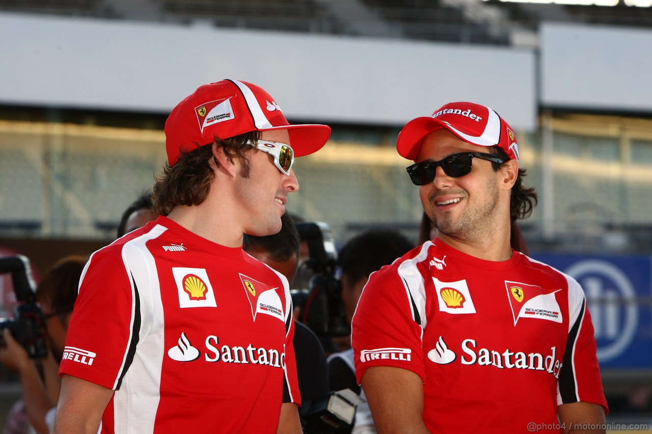GP GIAPPONE, 06.10.2011- Fernando Alonso (ESP), Ferrari, F-150 Italia e Felipe Massa (BRA), Ferrari, F-150 Italia