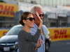 GP GIAPPONE, 06.10.2011- Jessica Michibata (GBR), girfriend of Jenson Button (GBR) e John Button (GBR), father of Jenson Button (GBR)