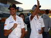 GP GIAPPONE, 06.10.2011- Vitantonio Liuzzi (ITA), HRT Formula One Team e Daniel Ricciardo (AUS), HRT Formula One Team