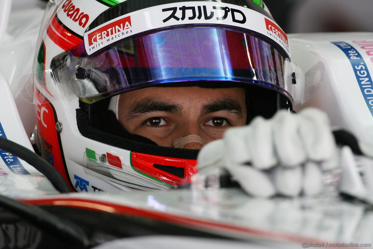 GP GIAPPONE, 08.10.2011- Prove Libere 3, Sabato, Sergio P�rez (MEX), Sauber F1 Team C30 