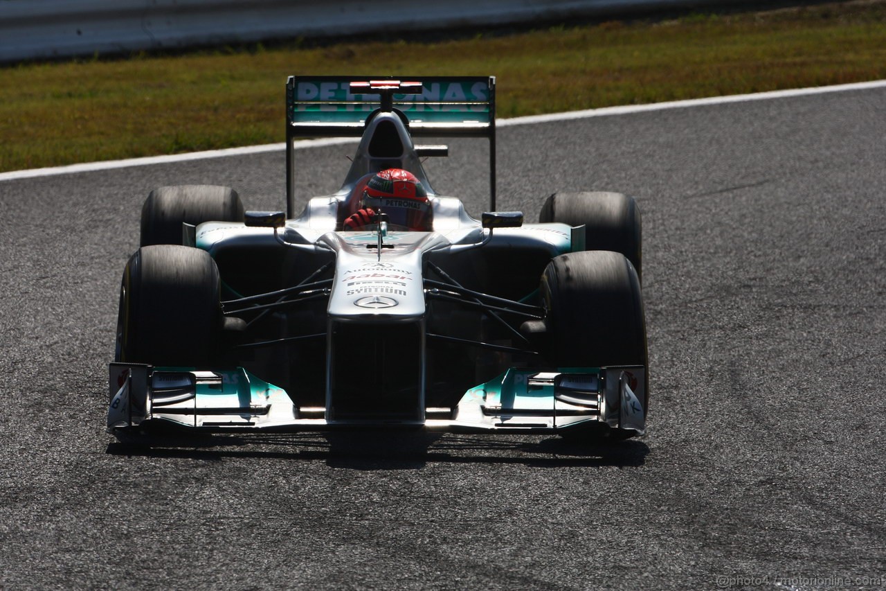 GP GIAPPONE, 08.10.2011- Prove Libere 3, Sabato, Michael Schumacher (GER), Mercedes GP Petronas F1 Team, MGP W02 