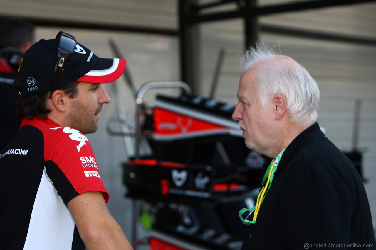 GP GIAPPONE, 08.10.2011- Qualifiche, Timo Glock (GER), Marussia Virgin Racing VR-02 e Norbert Vettel (GER), father of Sebastian Vettel (GER), Red Bull Racing, RB7 