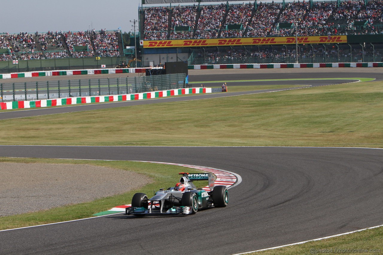 GP GIAPPONE, 08.10.2011- Qualifiche, Michael Schumacher (GER), Mercedes GP Petronas F1 Team, MGP W02 