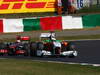 GP GIAPPONE, 08.10.2011- Prove Libere 3, Sabato, Adrian Sutil (GER), Force India F1 Team, VJM04 davanti a Jenson Button (GBR), McLaren Mercedes, MP4-26