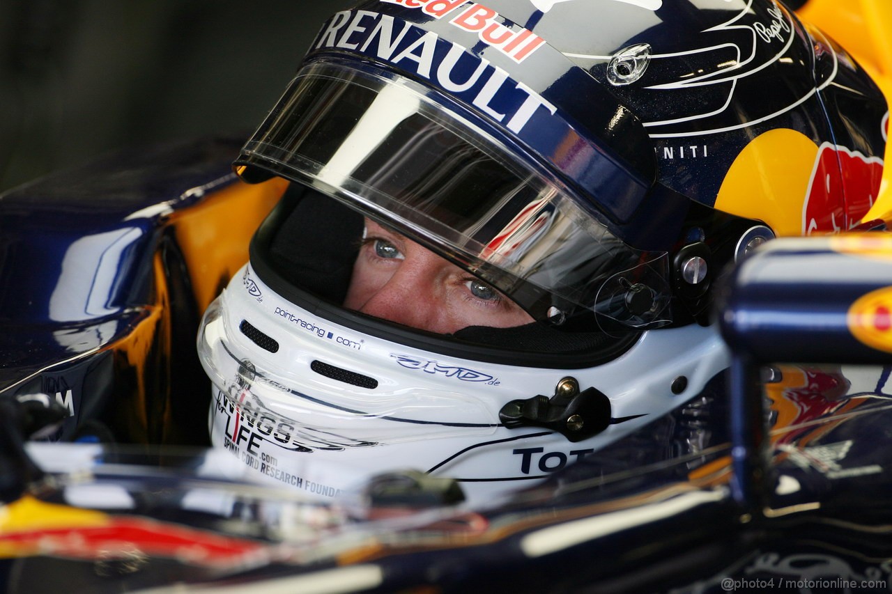 GP GIAPPONE, 07.10.2011- Prove Libere 1, Venerdi', Sebastian Vettel (GER), Red Bull Racing, RB7 