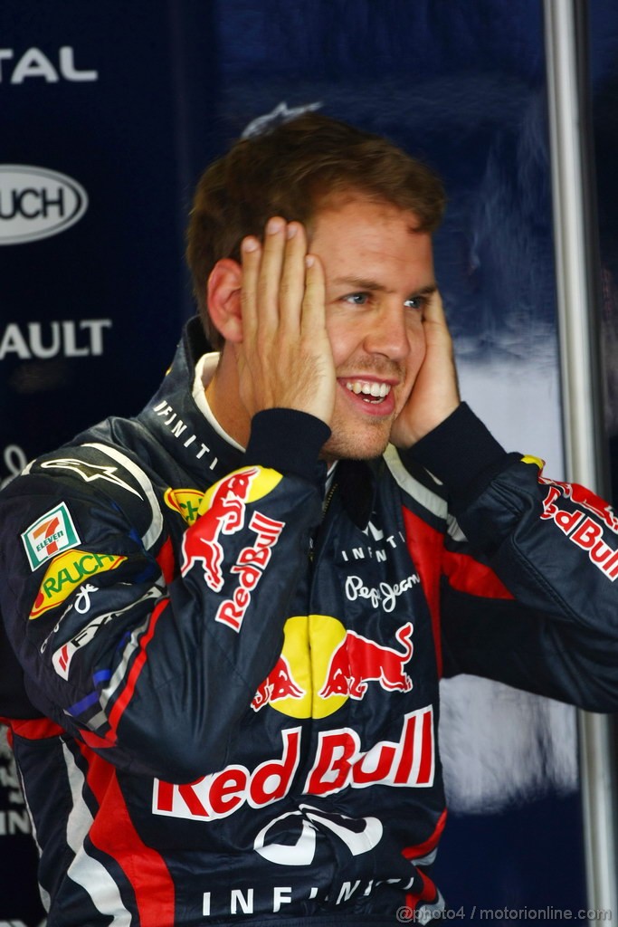 GP GIAPPONE, 07.10.2011- Prove Libere 1, Venerdi', Sebastian Vettel (GER), Red Bull Racing, RB7 