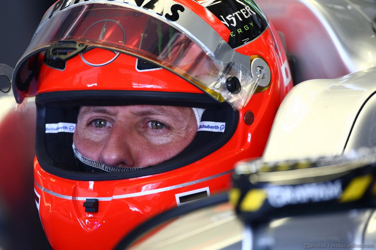 GP GIAPPONE, 07.10.2011- Prove Libere 1, Venerdi', Michael Schumacher (GER), Mercedes GP Petronas F1 Team, MGP W02 