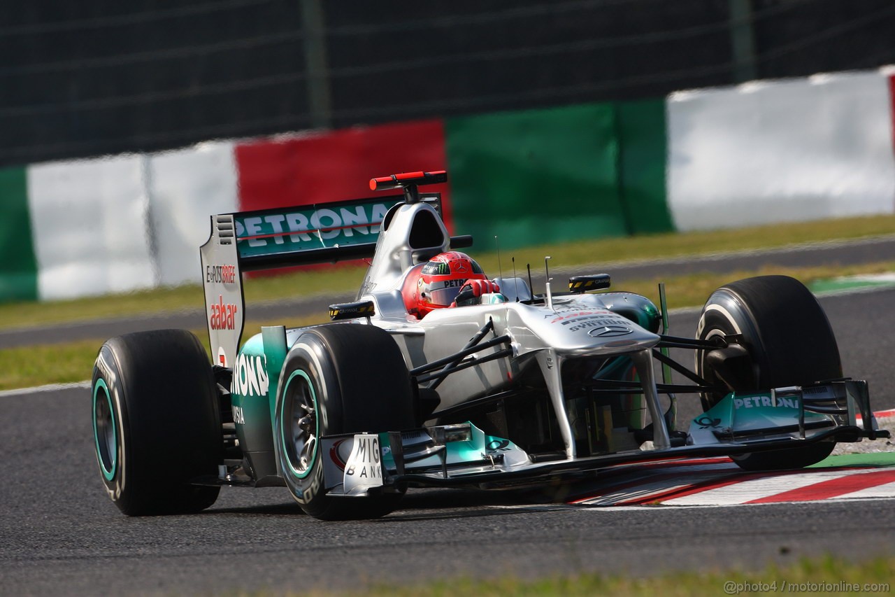 GP GIAPPONE, 07.10.2011- Prove Libere 2, Venerdi', Michael Schumacher (GER), Mercedes GP Petronas F1 Team, MGP W02