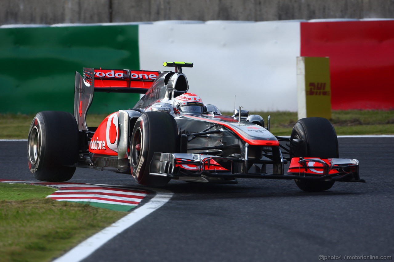 GP GIAPPONE, 07.10.2011- Prove Libere 2, Venerdi', Jenson Button (GBR), McLaren  Mercedes, MP4-26 