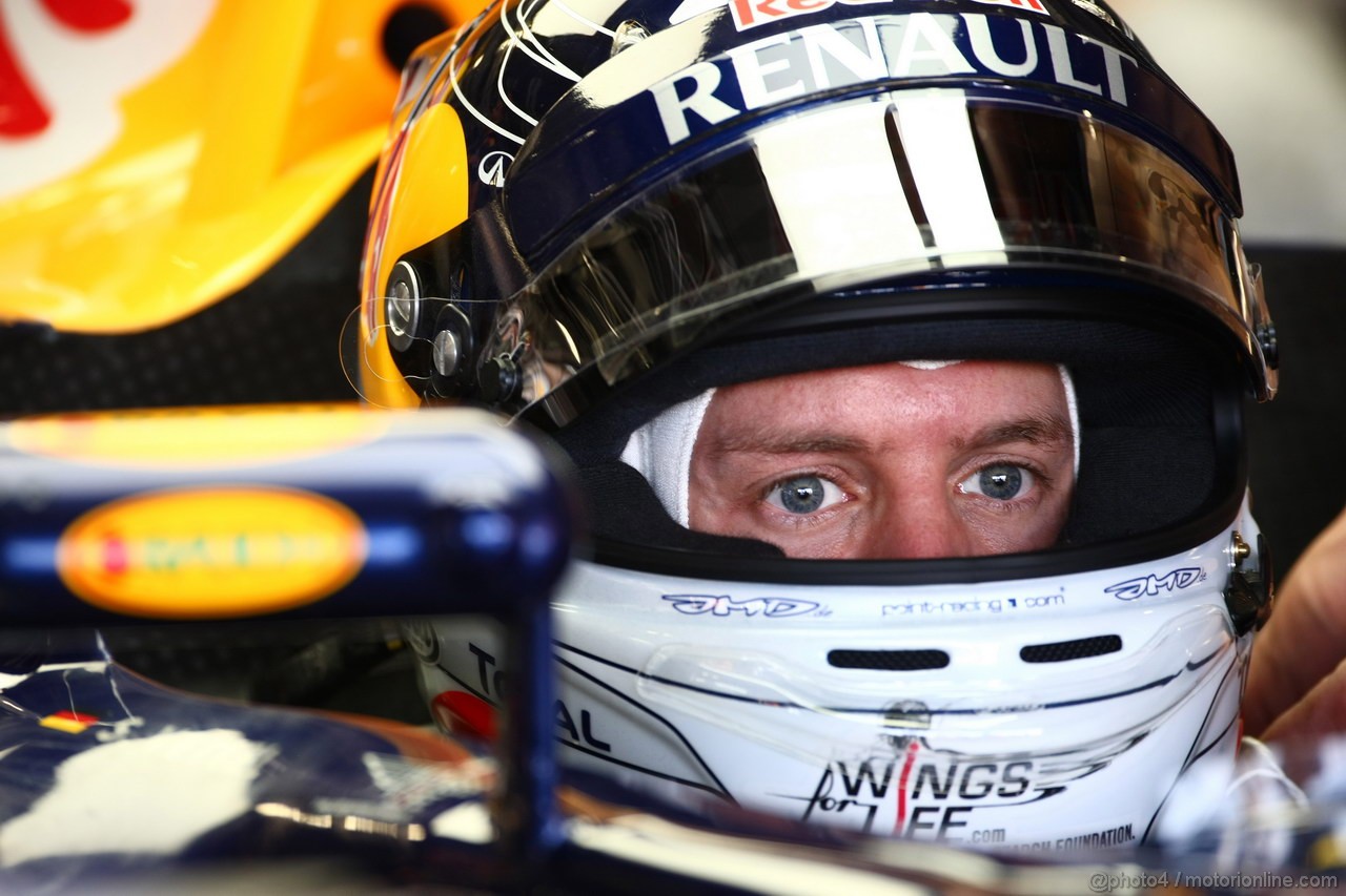 GP GIAPPONE, 07.10.2011- Prove Libere 2, Venerdi', Sebastian Vettel (GER), Red Bull Racing, RB7