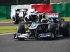 GP GIAPPONE, 07.10.2011- Prove Libere 2, Venerdi', Pastor Maldonado (VEN), Williams FW33 davanti a Rubens Barrichello (BRA), Williams FW33 