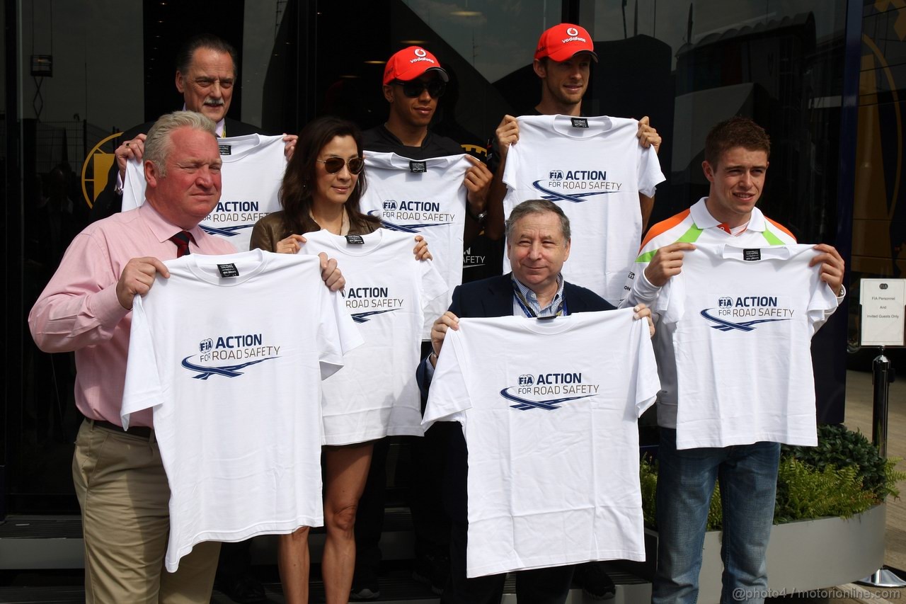 GP GRAN BRETAGNA, 10.07.2011- Lewis Hamilton (GBR), McLaren  Mercedes, MP4-26, Jenson Button (GBR), McLaren  Mercedes, MP4-26, Michelle Yeoh, wife of Jean Todt (FRA), Jean Todt (FRA), President FIA e Paul di Resta (GBR) Force India VJM04 