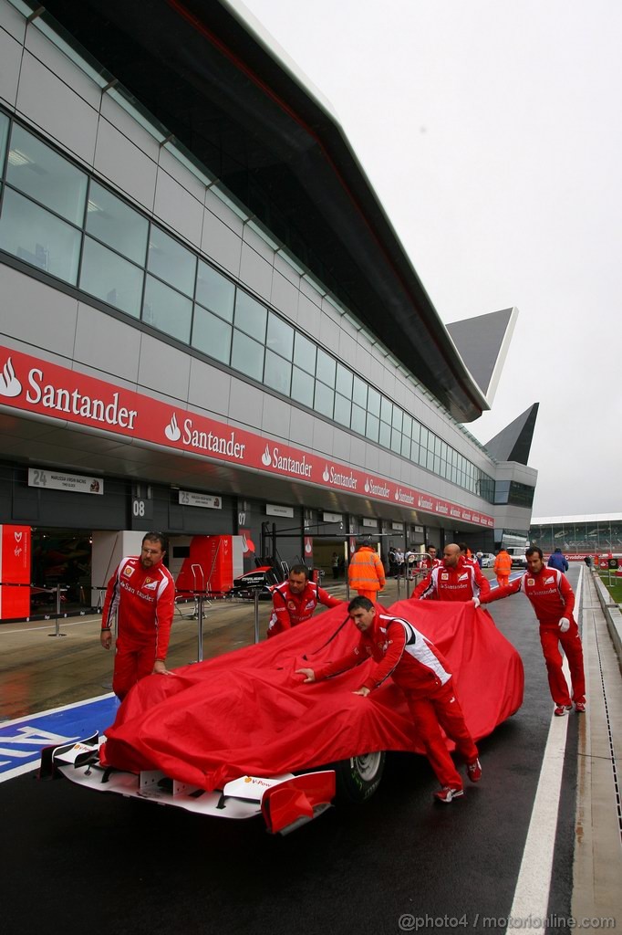 GP GRAN BRETAGNA, 08.07.2011- Mechanics Ferrari  