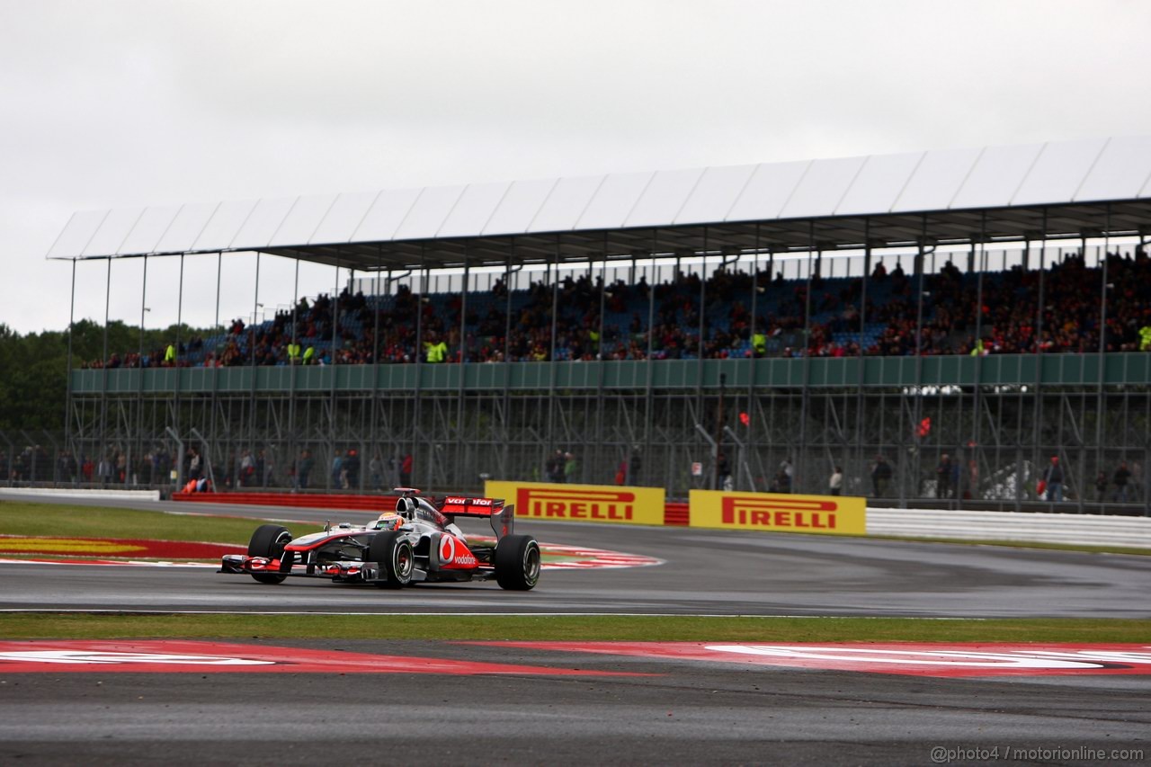 GP GRAN BRETAGNA, 08.07.2011- Prove Libere 1, Venerdi', Lewis Hamilton (GBR), McLaren  Mercedes, MP4-26 