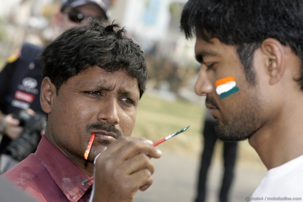 GP INDIA, Colour