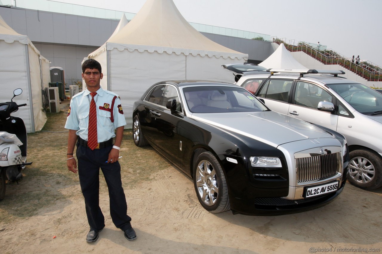 GP INDIA, Colour