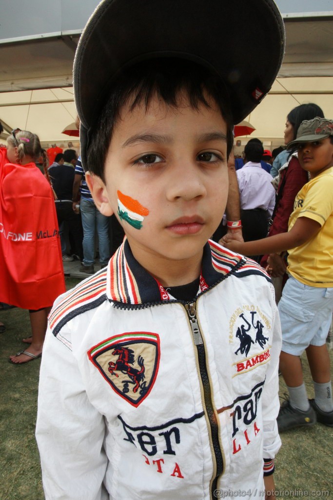 GP INDIA, Colour