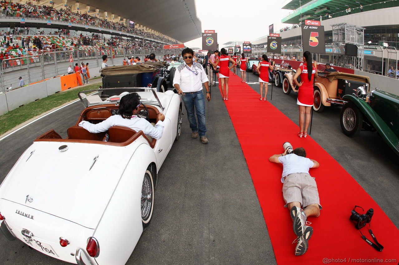 GP INDIA, Colour