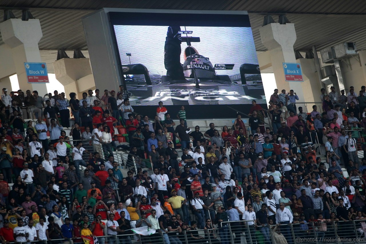 GP INDIA, Podium – 1st Sebastian Vettel (GER), Red Bull Racing, 2nd Jenson Button (GBR), McLaren Mercedes, 3rd Fernando Alonso (ESP), Ferrari & Adrian Newey (GBR), Red Bull Racing, Technical Operations