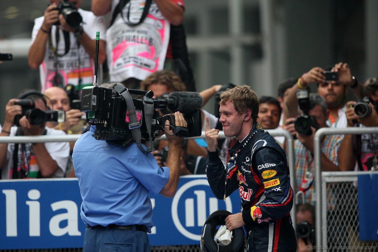 GP INDIA, Podium – 1st Sebastian Vettel (GER), Red Bull Racing, 2nd Jenson Button (GBR), McLaren Mercedes, 3rd Fernando Alonso (ESP), Ferrari & Adrian Newey (GBR), Red Bull Racing, Technical Operations